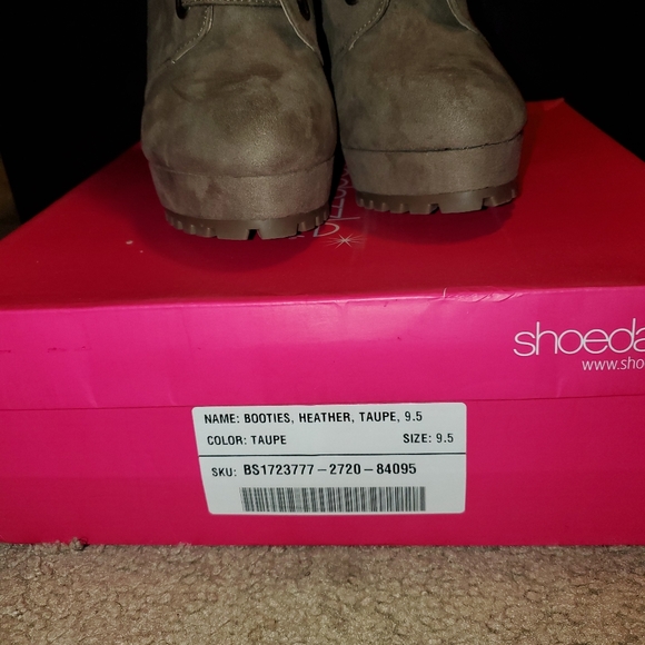 Booties - Picture 4 of 4